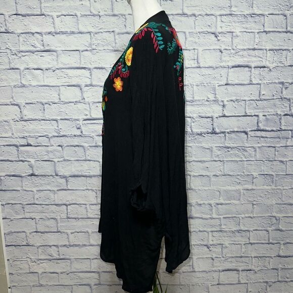Black Floral Embroidered Kimono umgee - Picture 6 of 13